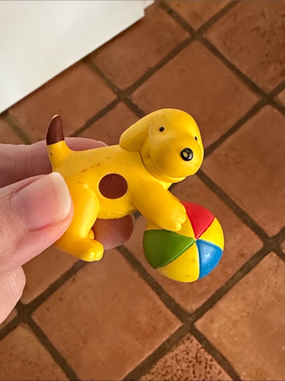 Tonies Spot Yellow Puppy Toy with Colorful Ball - Kids Learning Toy